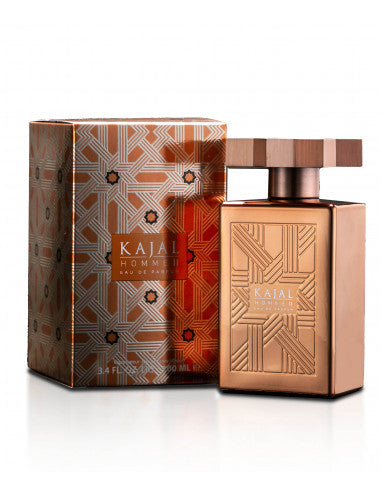 KAJAL HOMME II EDP 100 ML Le note di testa includono sfumature fresche, miscelata in modo complesso: accordi di note verdi e una combinazione di erba di lavanda, salvia e rosmarinoNel cuore, sottili vibrazioni di chiodi di garofano e cannella danno un sof