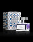 KAJAL CLASSIC EDP 100 ML Timido nell'aspetto, ma seducente per natura, questo è Kajal.Prima opera della casa Kajal Perfumes.Ispirato dalla parola araba khajal – “ossia la timida modestia che una donna può provare quando viene riconosciuta per la sua belle