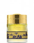 THE SPIRIT OF DUBAI TURATH 50 ML Dubai Turath è un viaggio attraverso la terra con la sua antica cultura che arricchisce l'animo con la poetica bellezza del Mu'allaqat, lo splendore de Le Mille e una Notte e gli incantevoli sapori della cucina araba. La f