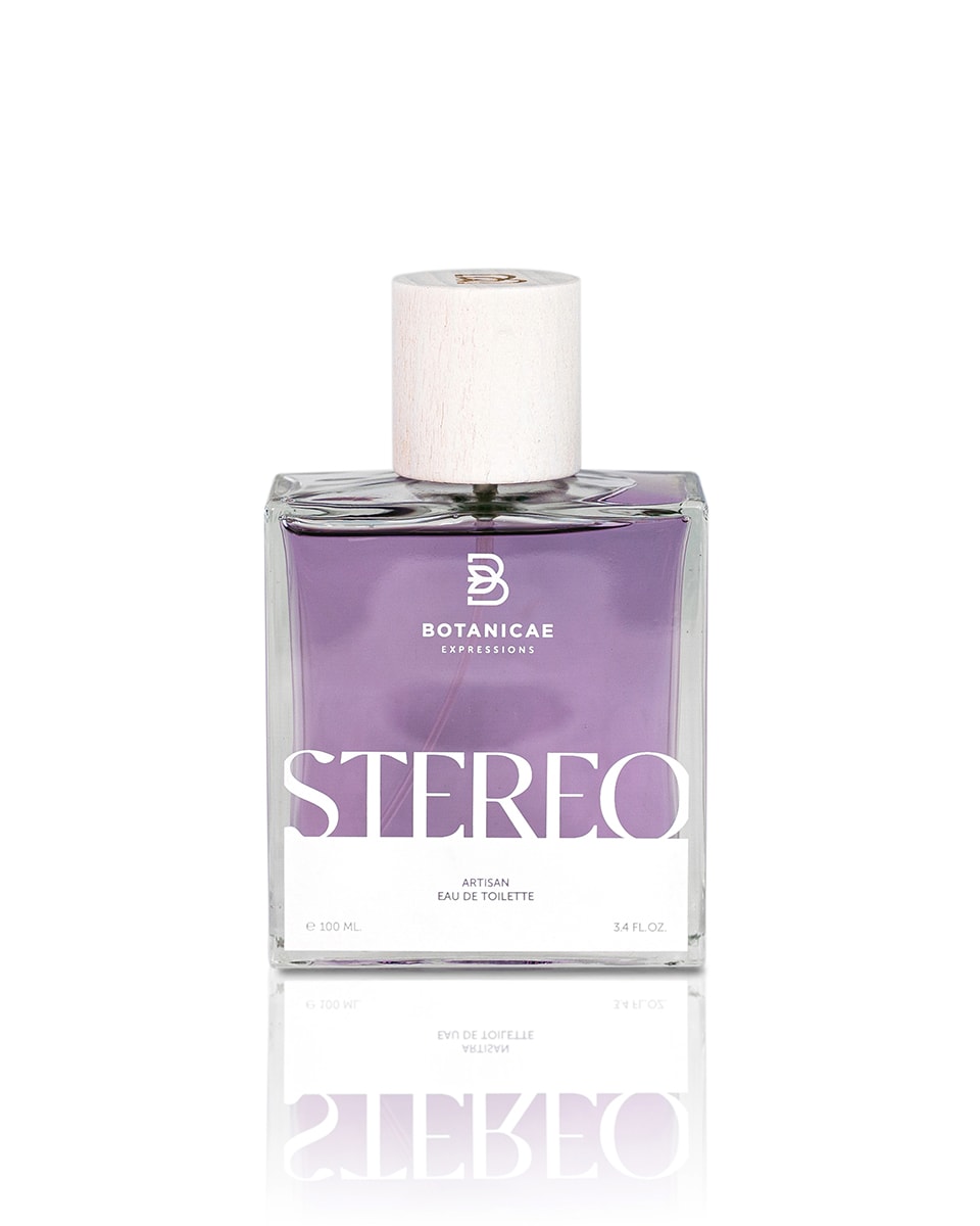 BOTANICAE EXPRESSIONS STEREO 100 ML EDT INTENSE STEREO 100 ML EDT INTENSETop colorati, occhiali da sole e pantaloni comodi. Echi di musica dal vivo. Cocktail fruttati seduti nell'erba fresca. Fiori selvaggi. La gioia di dormire sotto le stelle.Composizion