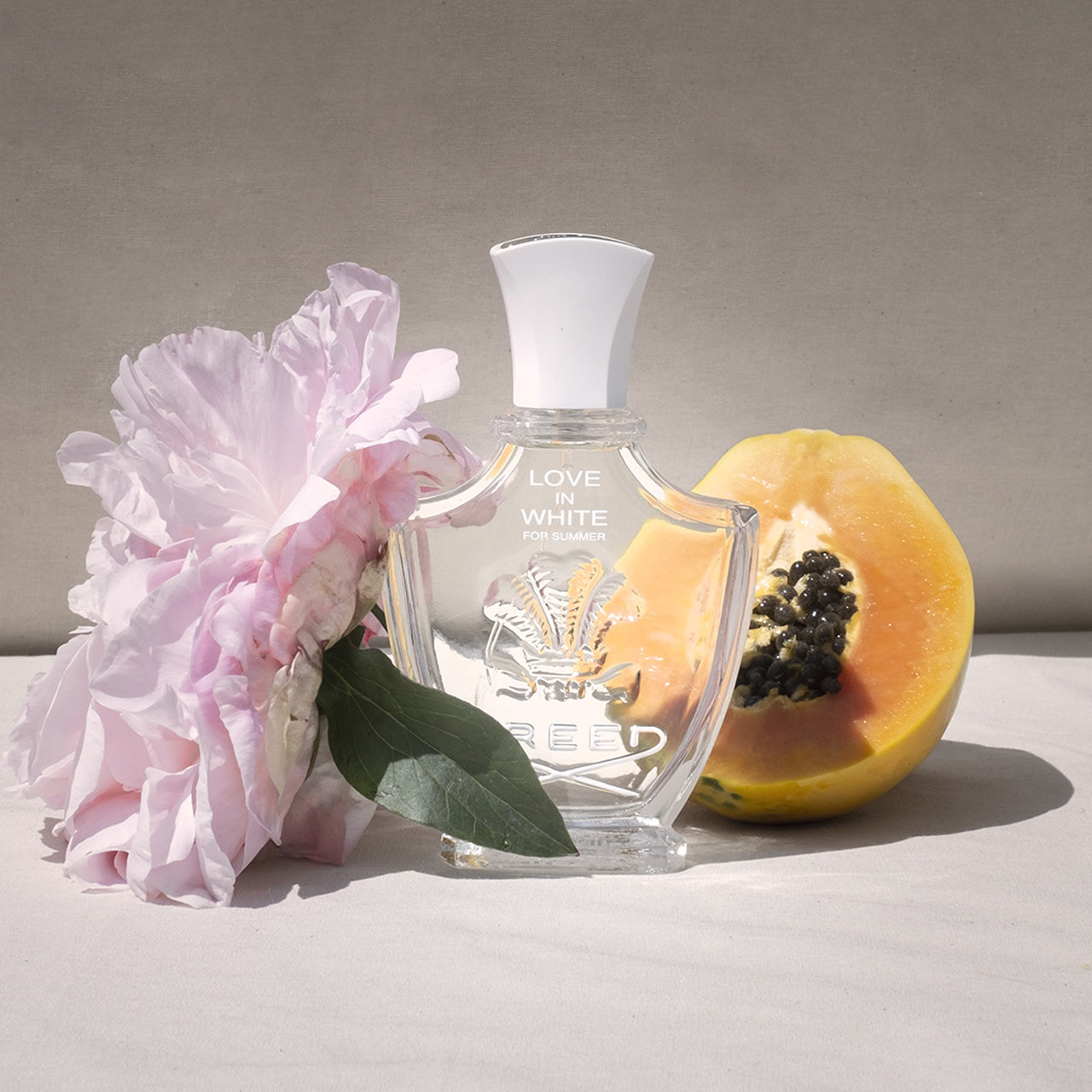 CREED LOVE IN WHITE FOR SUMMER EDP 75 ML LOVE IN WHITE FOR SUMMER EDP 75 MLLove In White Summer è la controparte dolce e fruttata di Love In White. Ispirato da un appassionato romanticismo estivo, una nota di fiducia che aumenta la rosa bulgara si combina