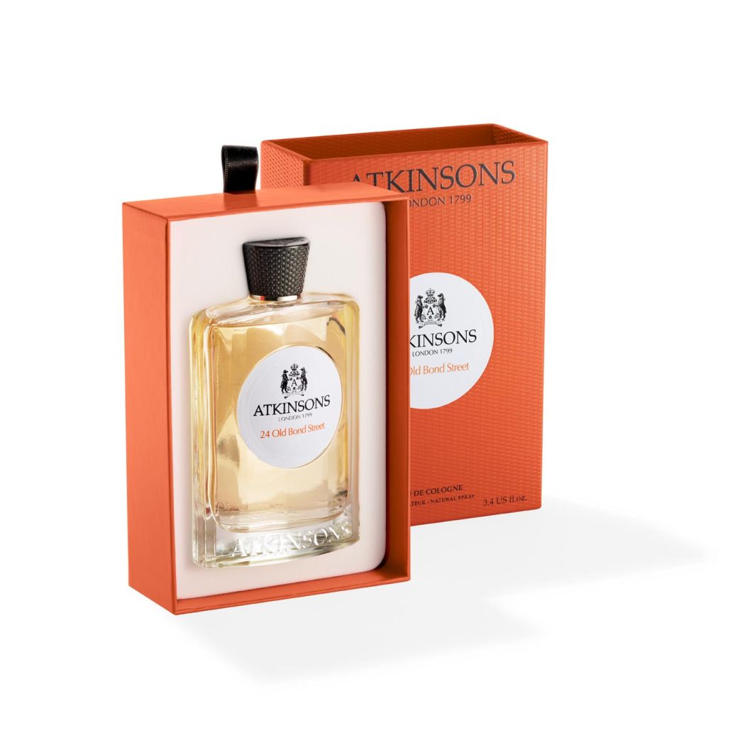 ATKINSONS 1799 24 OLD BOND STREET EAU DE COLOGNE 100 ML 24 OLD BOND STREET EAU DE COLOGNE 100 ML Tutti i dettagli più brillantiIspirato alle prime fragranze create da Atkinsons più di 200 anni fa, la colonia 24 Old Bond Street offre un'esperienza olfattiv