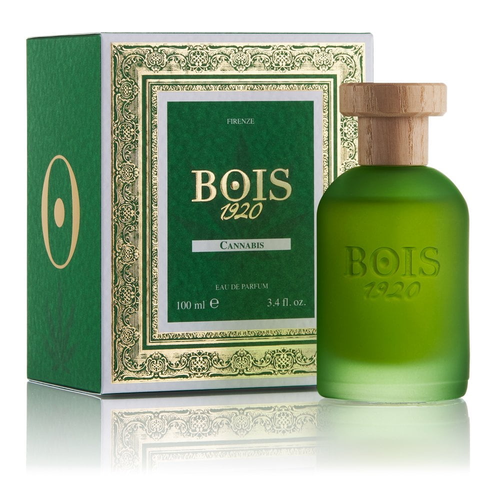 BOIS 1920 CANNABIS EDP 100ML CANNABIS EDP 100MLUna fragranza che sfida le regole tradizionali, reinterpretandole in chiave moderna. L’espressione massima delle gemme di Cannabis, un esordio di purezza, un cuore voluttuoso per una creazione penetrante, a t